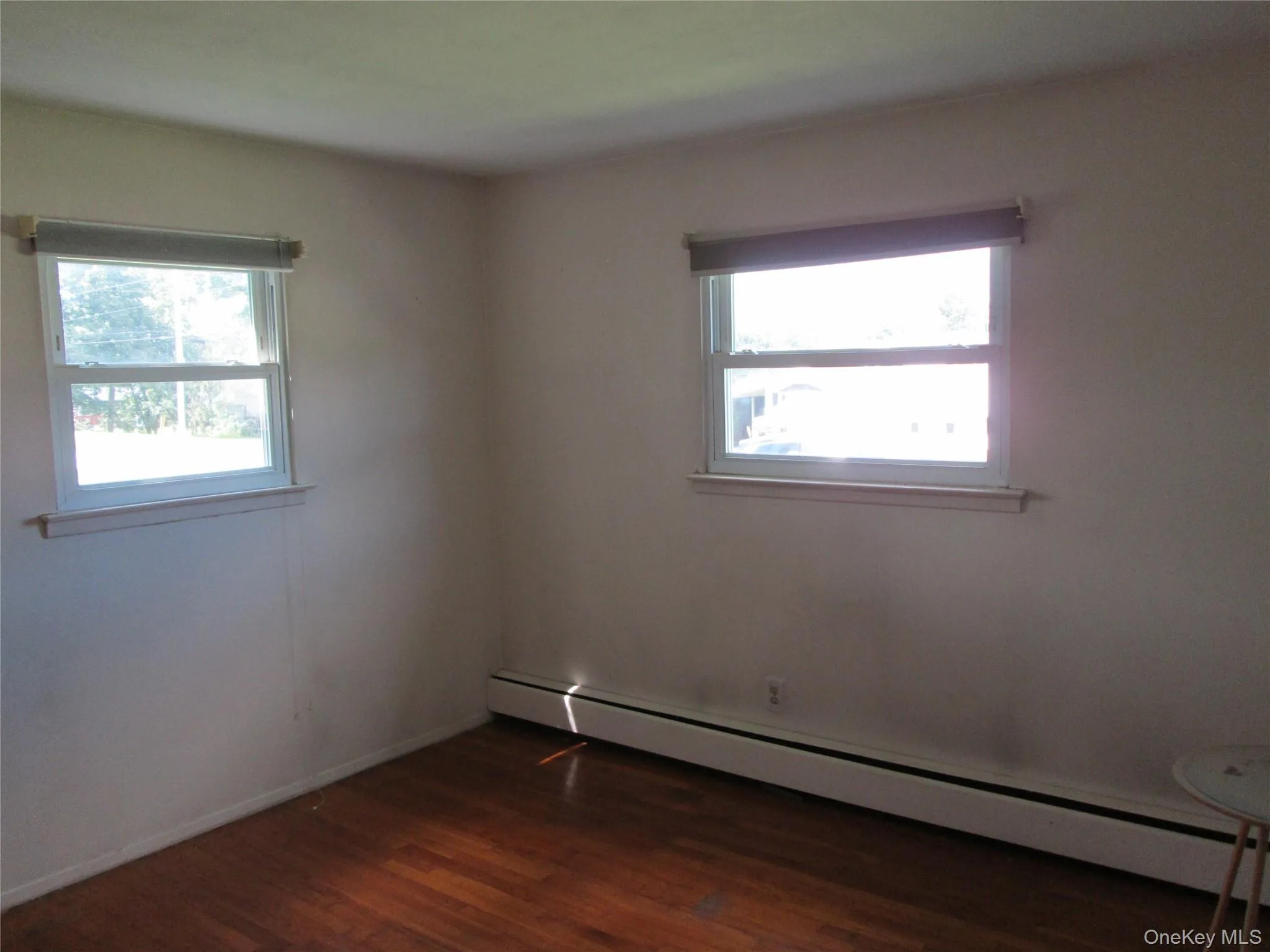 bedrooms have hardwood floors bedrooms have hardwood floors
