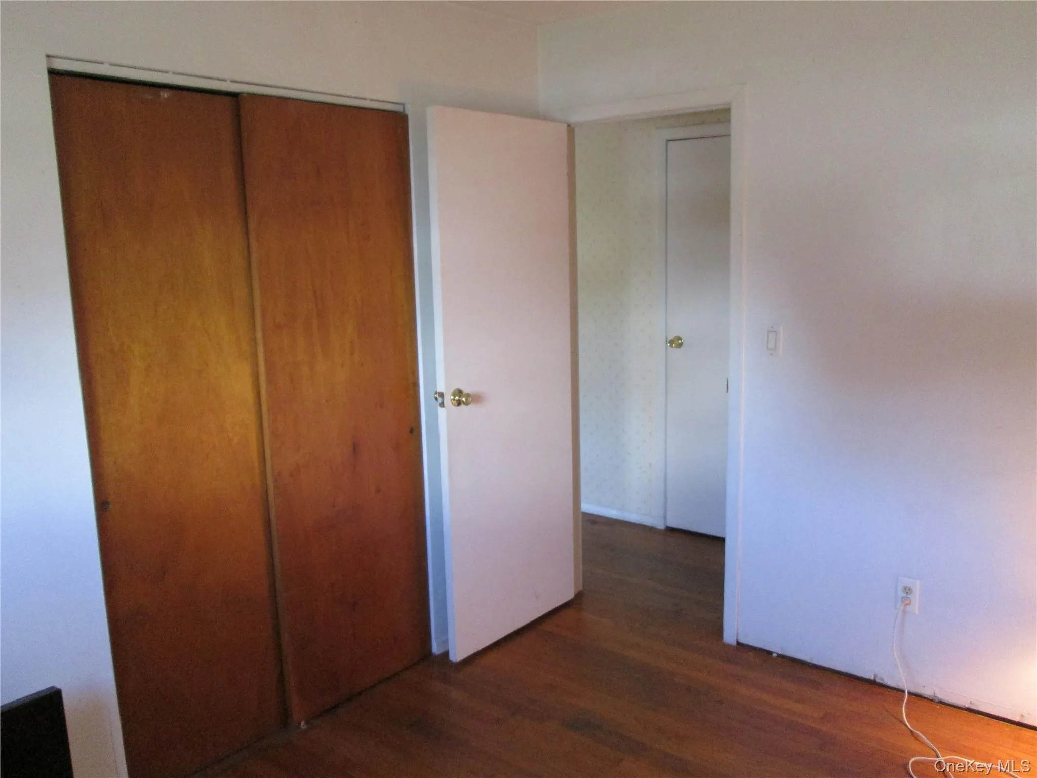 good sized closets in bedrooms good sized closets in bedrooms