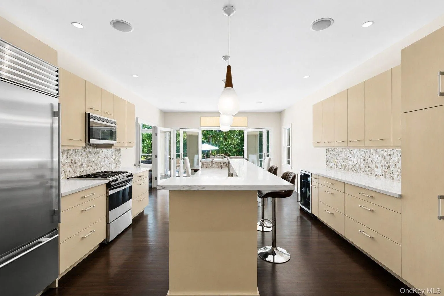 36 Pepperidge Lane, East Hampton, New York 11930