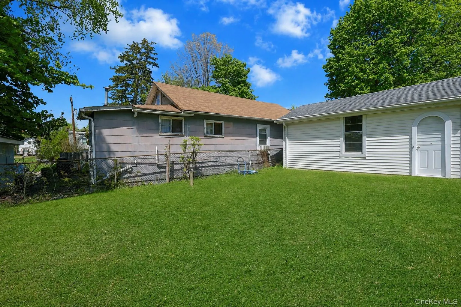 6 Willow Avenue, Clarkstown, NY, 4 Bedrooms Bedrooms, 7 Rooms Rooms,2 BathroomsBathrooms,Residential,For Rent,Willow,0,1049633 6 Willow Avenue, Clarkstown, NY, 4 Bedrooms Bedrooms, 7 Rooms Rooms,2 BathroomsBathrooms,Residential,For Rent,Willow,0,1049633