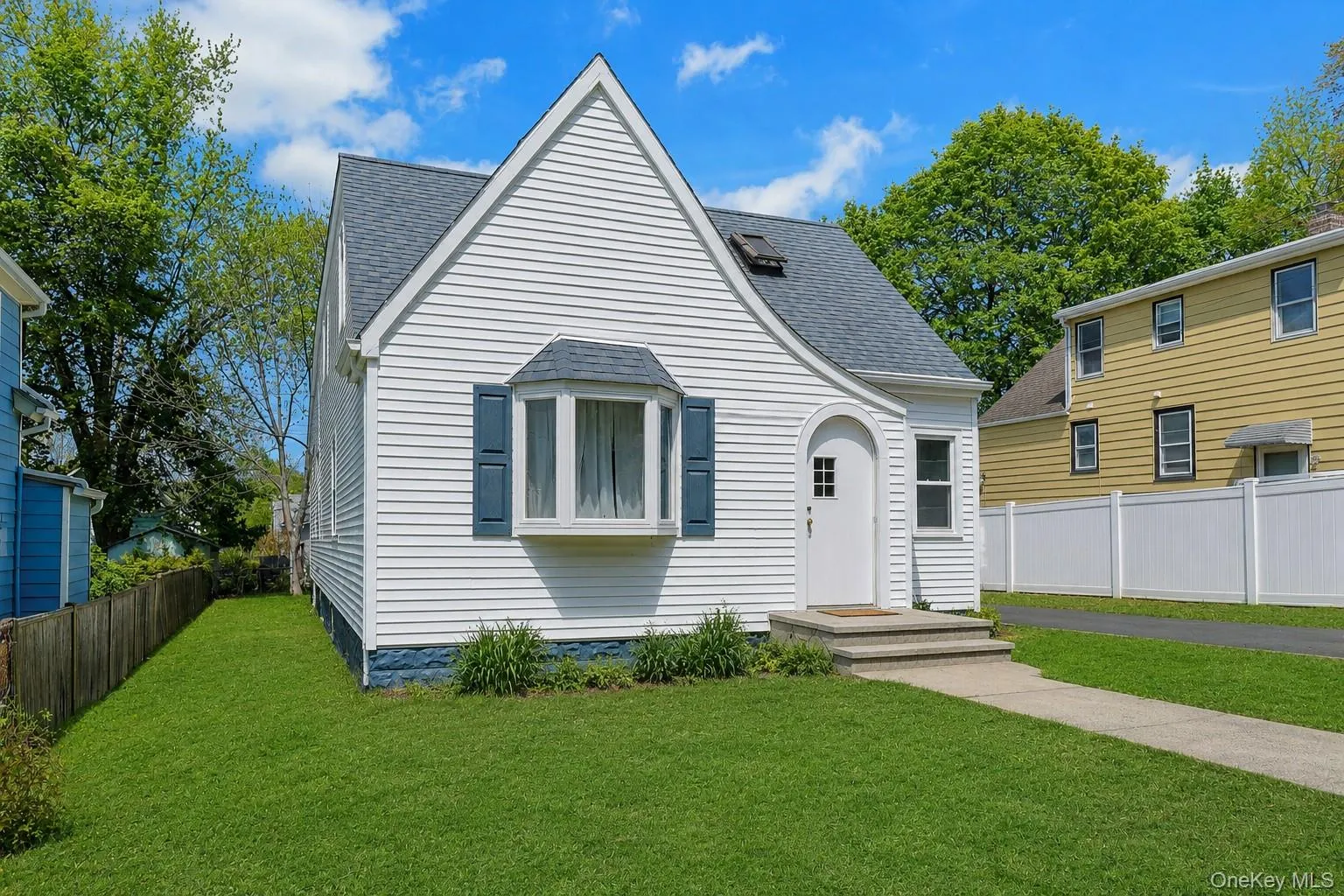 6 Willow Avenue, Clarkstown, NY, 4 Bedrooms Bedrooms, 7 Rooms Rooms,2 BathroomsBathrooms,Residential,For Rent,Willow,0,1049633 6 Willow Avenue, Clarkstown, NY, 4 Bedrooms Bedrooms, 7 Rooms Rooms,2 BathroomsBathrooms,Residential,For Rent,Willow,0,1049633
