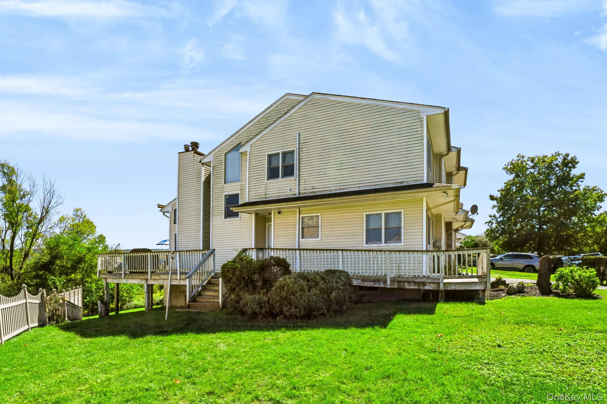 Large Front and Side Yard Large Front and Side Yard