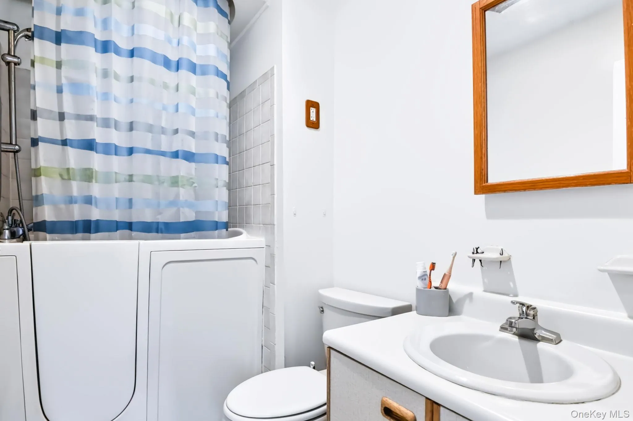 21 Darin Road, Warwick (town), NY, 3 Bedrooms Bedrooms, 9 Rooms Rooms,2 BathroomsBathrooms,Residential Lease,For Rent,Darin,0,1049635 21 Darin Road, Warwick (town), NY, 3 Bedrooms Bedrooms, 9 Rooms Rooms,2 BathroomsBathrooms,Residential Lease,For Rent,Darin,0,1049635