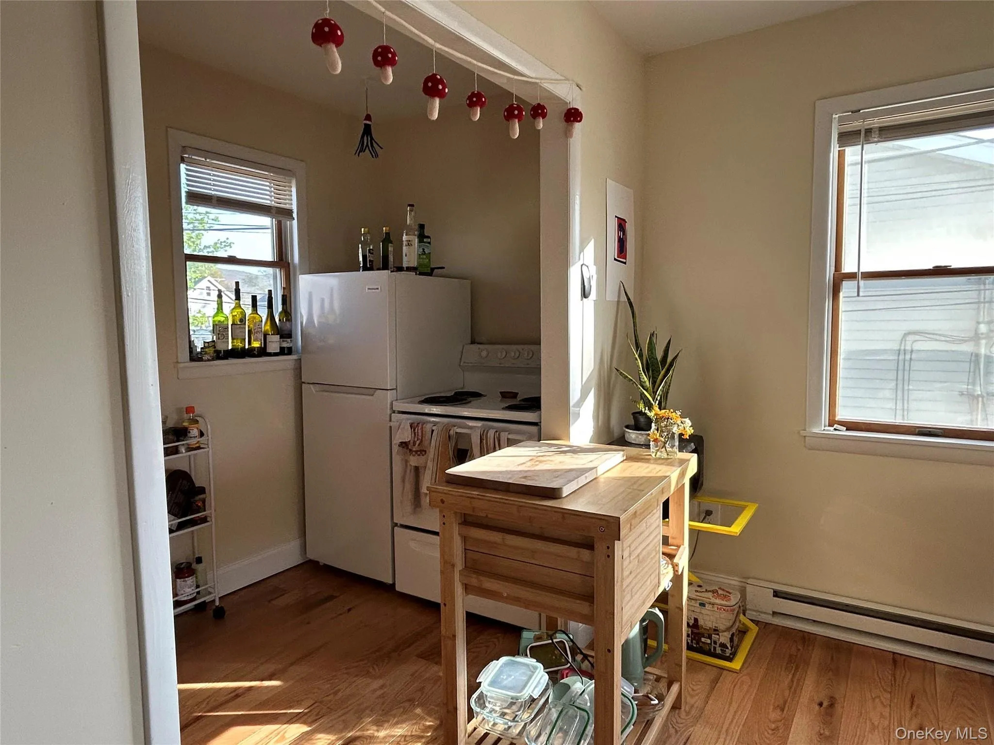 4 SOUTH BRETT, Beacon, NY, 1 Bedroom Bedrooms, 1 Room Rooms,1 BathroomBathrooms,Residential Lease,For Rent,SOUTH BRETT,0,1049638 4 SOUTH BRETT, Beacon, NY, 1 Bedroom Bedrooms, 1 Room Rooms,1 BathroomBathrooms,Residential Lease,For Rent,SOUTH BRETT,0,1049638