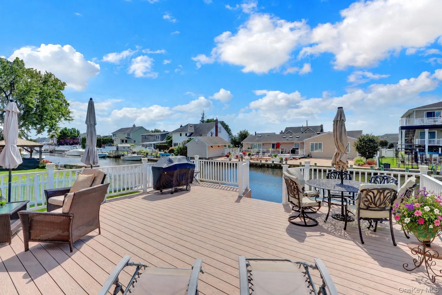 12 Jetmore Place, Oyster Bay, NY, 4 Bedrooms Bedrooms, 7 Rooms Rooms,2 BathroomsBathrooms,Residential,For Rent,Jetmore,0,1049641 12 Jetmore Place, Oyster Bay, NY, 4 Bedrooms Bedrooms, 7 Rooms Rooms,2 BathroomsBathrooms,Residential,For Rent,Jetmore,0,1049641
