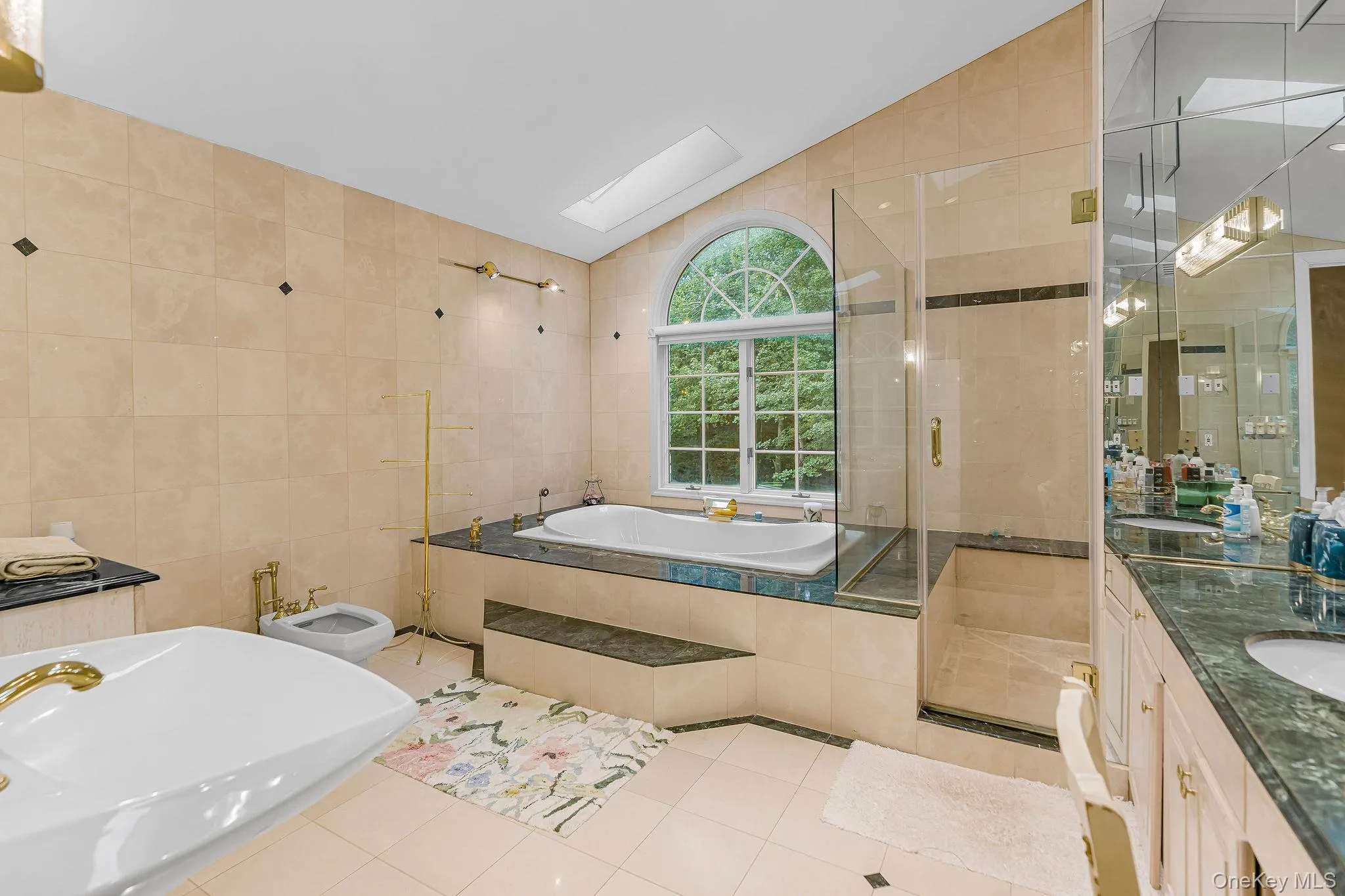 4 Ariana Court, Oyster Bay, NY, 5 Bedrooms Bedrooms, 12 Rooms Rooms,5 BathroomsBathrooms,Residential,For Rent,Ariana,0,1049643 4 Ariana Court, Oyster Bay, NY, 5 Bedrooms Bedrooms, 12 Rooms Rooms,5 BathroomsBathrooms,Residential,For Rent,Ariana,0,1049643