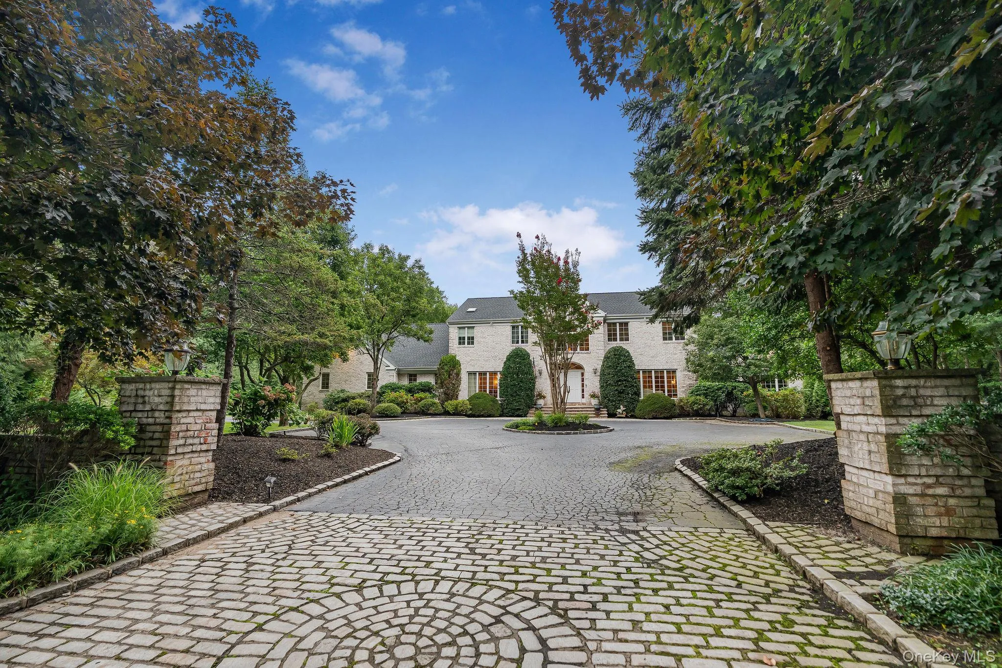 4 Ariana Court, Oyster Bay, NY, 5 Bedrooms Bedrooms, 12 Rooms Rooms,5 BathroomsBathrooms,Residential,For Rent,Ariana,0,1049643 4 Ariana Court, Oyster Bay, NY, 5 Bedrooms Bedrooms, 12 Rooms Rooms,5 BathroomsBathrooms,Residential,For Rent,Ariana,0,1049643