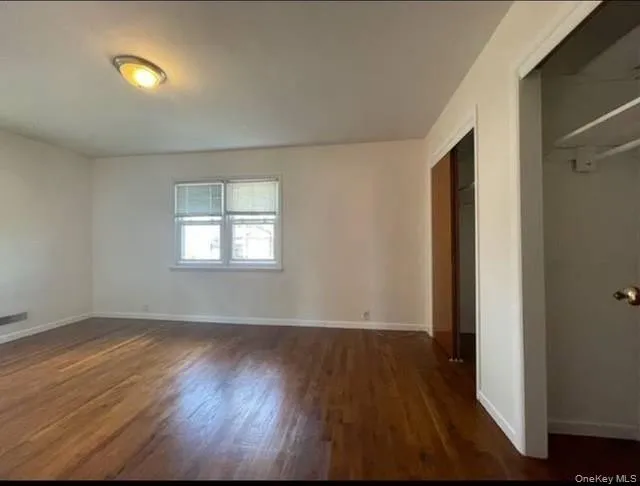 166-12 Union Turnpike, New York, NY, 3 Bedrooms Bedrooms, 7 Rooms Rooms,1 BathroomBathrooms,Residential Lease,For Rent,Union,0,1049651 166-12 Union Turnpike, New York, NY, 3 Bedrooms Bedrooms, 7 Rooms Rooms,1 BathroomBathrooms,Residential Lease,For Rent,Union,0,1049651
