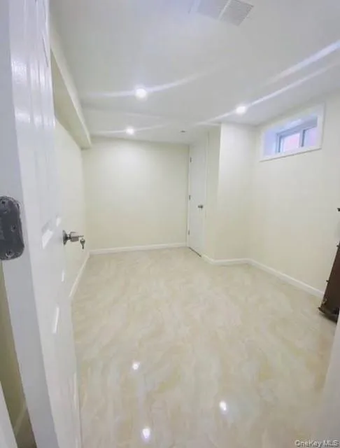 166-12 Union Turnpike, New York, NY, 3 Bedrooms Bedrooms, 7 Rooms Rooms,1 BathroomBathrooms,Residential Lease,For Rent,Union,0,1049651 166-12 Union Turnpike, New York, NY, 3 Bedrooms Bedrooms, 7 Rooms Rooms,1 BathroomBathrooms,Residential Lease,For Rent,Union,0,1049651