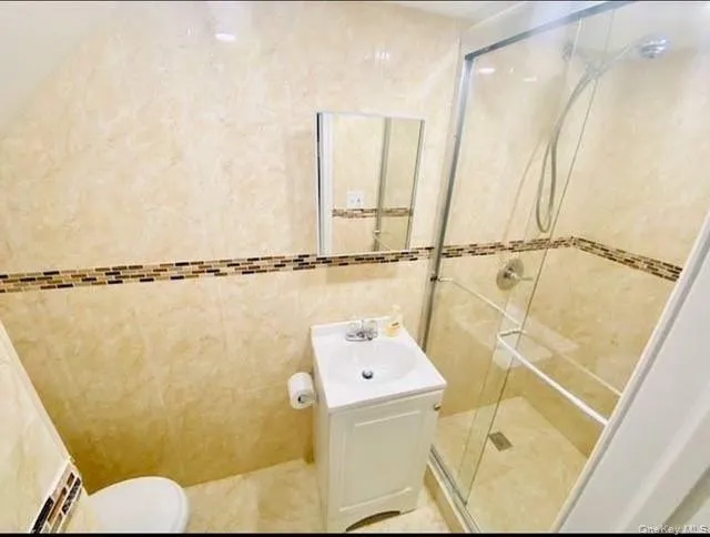 166-12 Union Turnpike, New York, NY, 3 Bedrooms Bedrooms, 7 Rooms Rooms,1 BathroomBathrooms,Residential Lease,For Rent,Union,0,1049651 166-12 Union Turnpike, New York, NY, 3 Bedrooms Bedrooms, 7 Rooms Rooms,1 BathroomBathrooms,Residential Lease,For Rent,Union,0,1049651