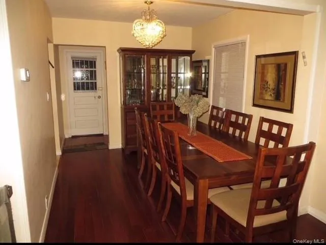 166-12 Union Turnpike, New York, NY, 3 Bedrooms Bedrooms, 7 Rooms Rooms,1 BathroomBathrooms,Residential Lease,For Rent,Union,0,1049651 166-12 Union Turnpike, New York, NY, 3 Bedrooms Bedrooms, 7 Rooms Rooms,1 BathroomBathrooms,Residential Lease,For Rent,Union,0,1049651