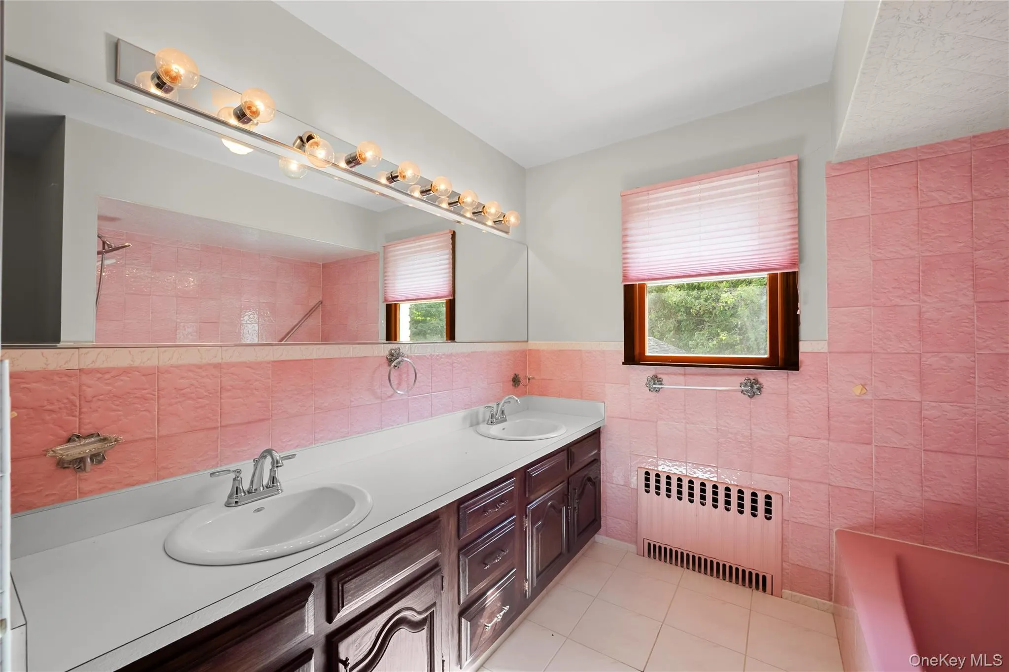 111 Ayr Road, Chester Town, NY, 4 Bedrooms Bedrooms, 10 Rooms Rooms,4 BathroomsBathrooms,Residential,For Rent,Ayr,0,1049653 111 Ayr Road, Chester Town, NY, 4 Bedrooms Bedrooms, 10 Rooms Rooms,4 BathroomsBathrooms,Residential,For Rent,Ayr,0,1049653