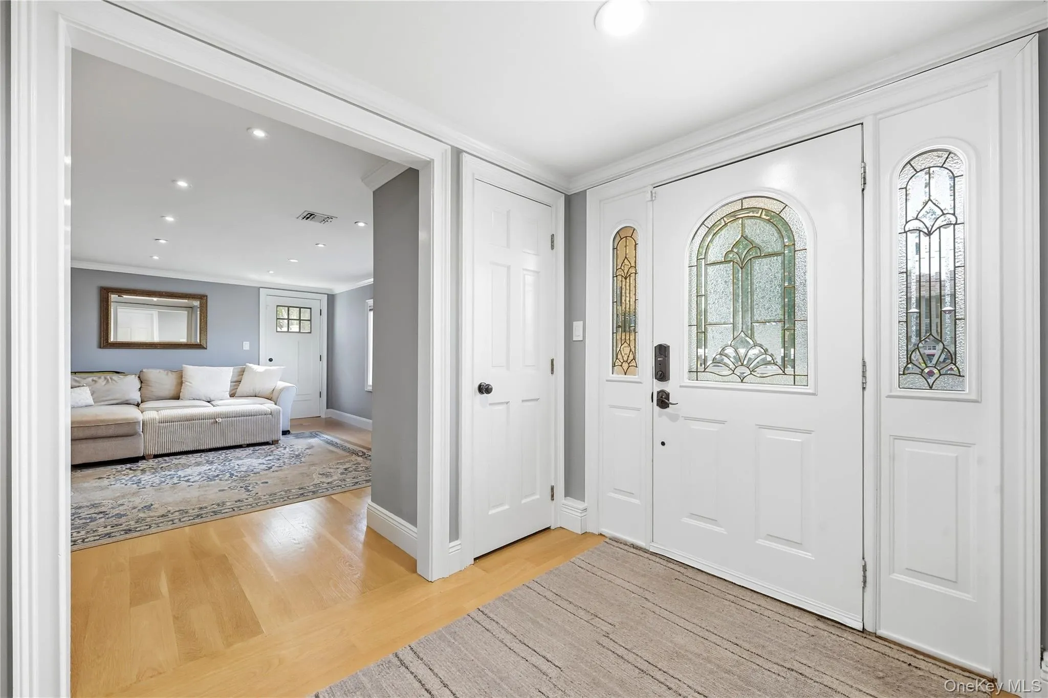 195 Utica Avenue, Oyster Bay, NY, 3 Bedrooms Bedrooms, 7 Rooms Rooms,1 BathroomBathrooms,Residential,For Rent,Utica,0,1049662 195 Utica Avenue, Oyster Bay, NY, 3 Bedrooms Bedrooms, 7 Rooms Rooms,1 BathroomBathrooms,Residential,For Rent,Utica,0,1049662