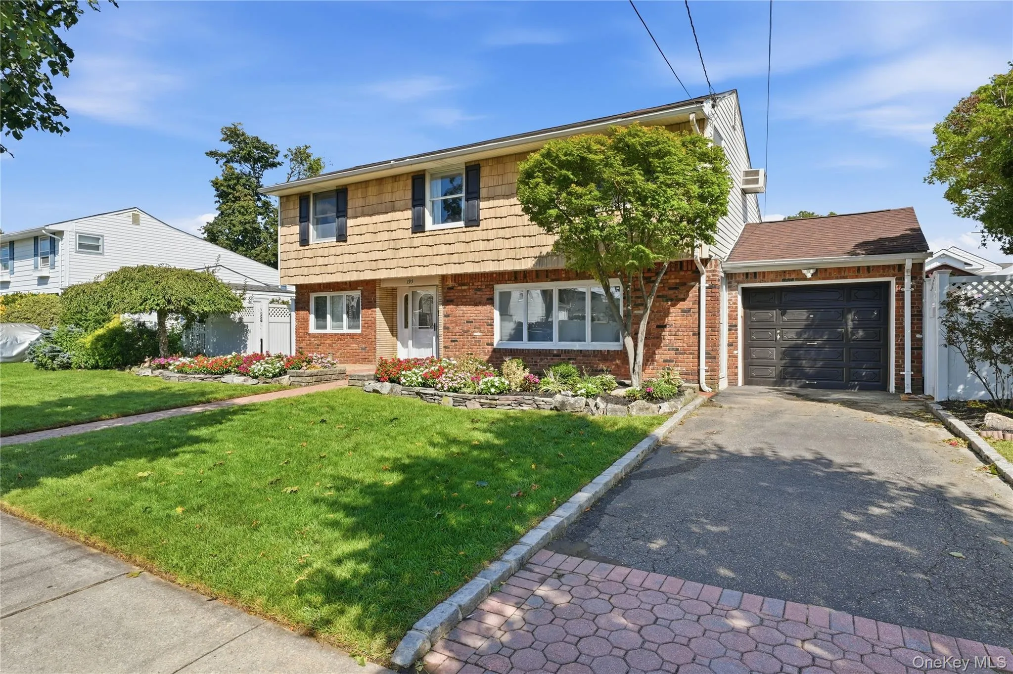 195 Utica Avenue, Oyster Bay, NY, 3 Bedrooms Bedrooms, 7 Rooms Rooms,1 BathroomBathrooms,Residential,For Rent,Utica,0,1049662 195 Utica Avenue, Oyster Bay, NY, 3 Bedrooms Bedrooms, 7 Rooms Rooms,1 BathroomBathrooms,Residential,For Rent,Utica,0,1049662