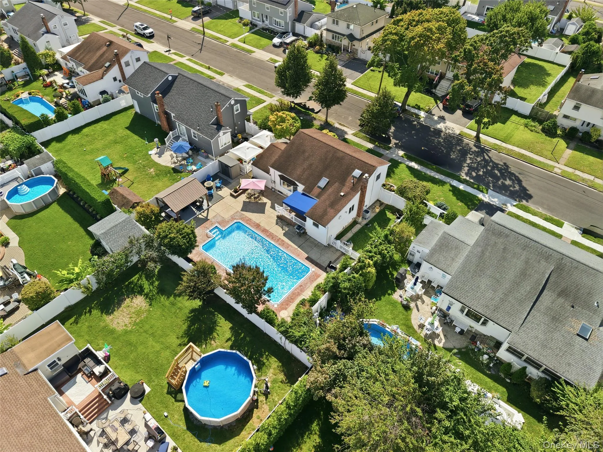 195 Utica Avenue, Oyster Bay, NY, 3 Bedrooms Bedrooms, 7 Rooms Rooms,1 BathroomBathrooms,Residential,For Rent,Utica,0,1049662 195 Utica Avenue, Oyster Bay, NY, 3 Bedrooms Bedrooms, 7 Rooms Rooms,1 BathroomBathrooms,Residential,For Rent,Utica,0,1049662
