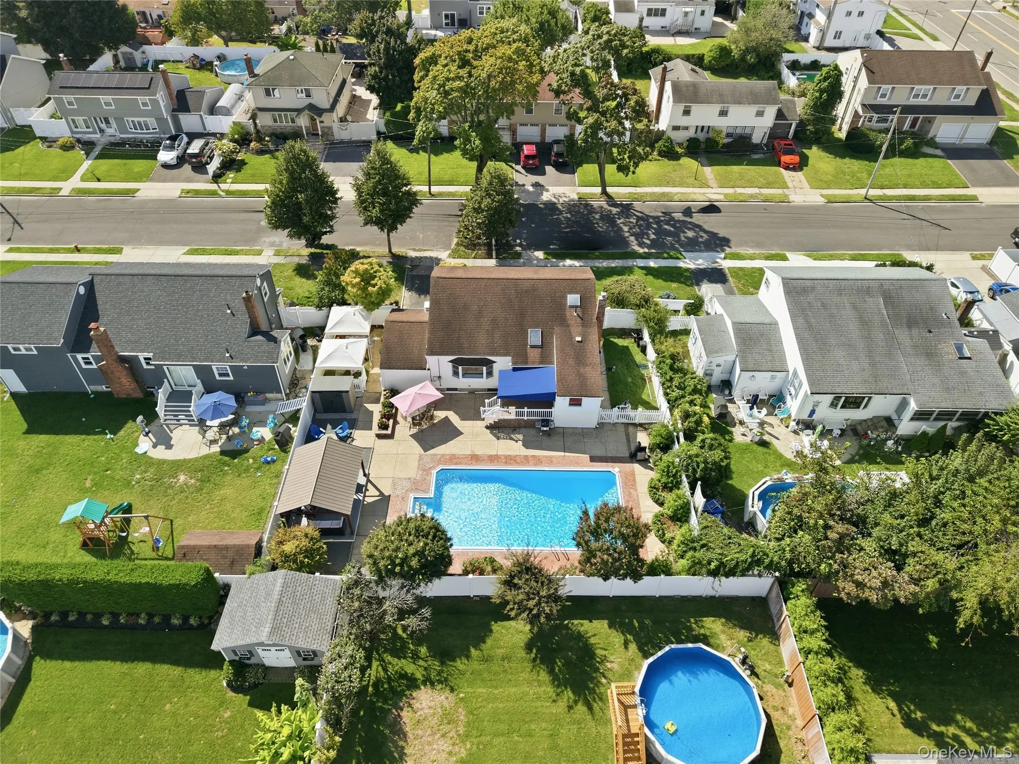 195 Utica Avenue, Oyster Bay, NY, 3 Bedrooms Bedrooms, 7 Rooms Rooms,1 BathroomBathrooms,Residential,For Rent,Utica,0,1049662 195 Utica Avenue, Oyster Bay, NY, 3 Bedrooms Bedrooms, 7 Rooms Rooms,1 BathroomBathrooms,Residential,For Rent,Utica,0,1049662
