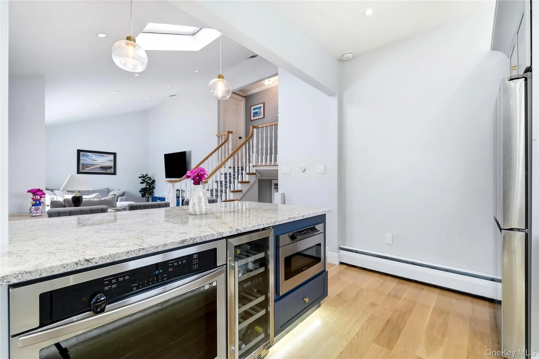 195 Utica Avenue, Oyster Bay, NY, 3 Bedrooms Bedrooms, 7 Rooms Rooms,1 BathroomBathrooms,Residential,For Rent,Utica,0,1049662 195 Utica Avenue, Oyster Bay, NY, 3 Bedrooms Bedrooms, 7 Rooms Rooms,1 BathroomBathrooms,Residential,For Rent,Utica,0,1049662