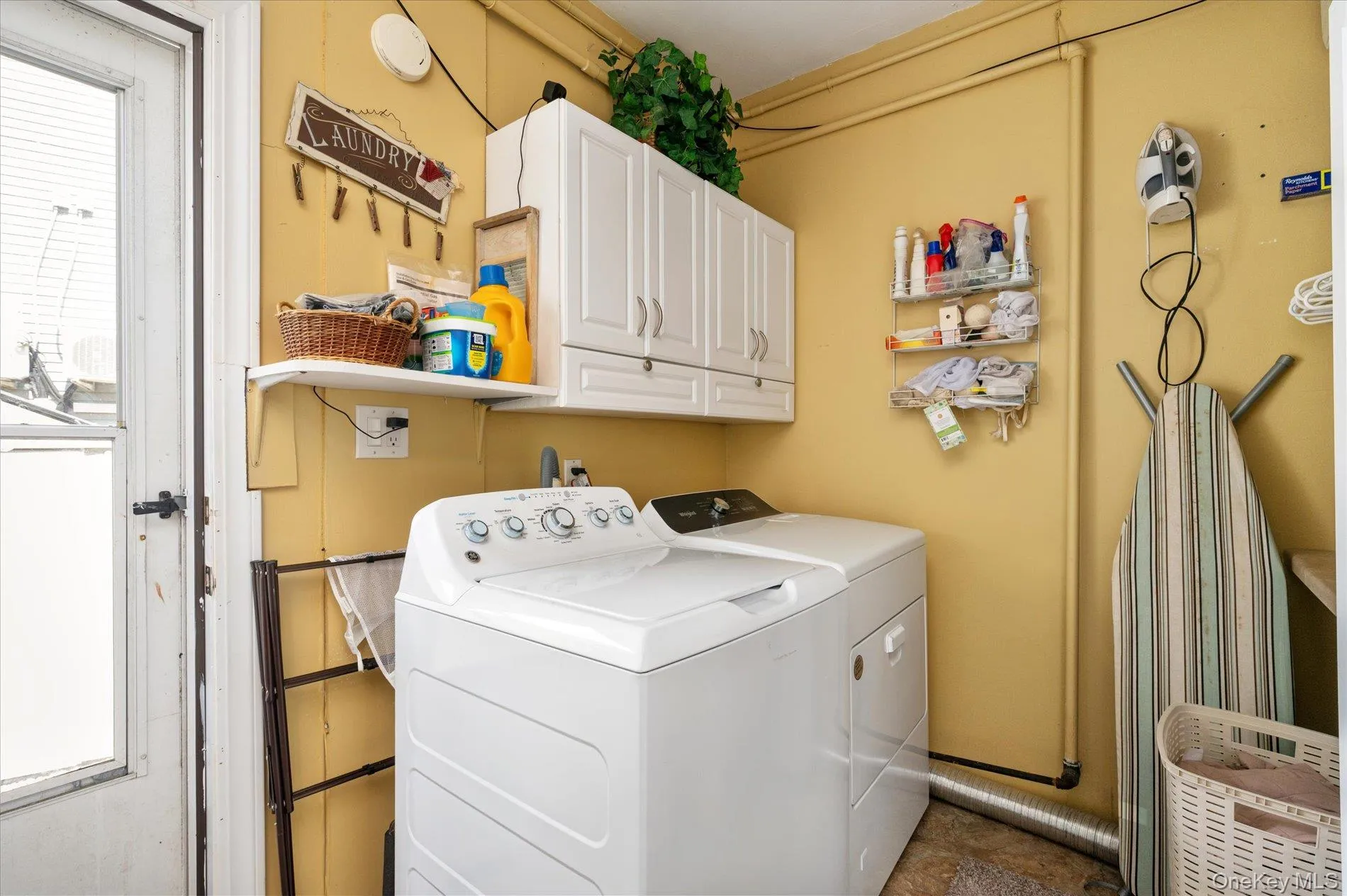 15 Lincoln Avenue, Oyster Bay, NY, 3 Bedrooms Bedrooms, 6 Rooms Rooms,2 BathroomsBathrooms,Residential,For Rent,Lincoln,0,1049673 15 Lincoln Avenue, Oyster Bay, NY, 3 Bedrooms Bedrooms, 6 Rooms Rooms,2 BathroomsBathrooms,Residential,For Rent,Lincoln,0,1049673
