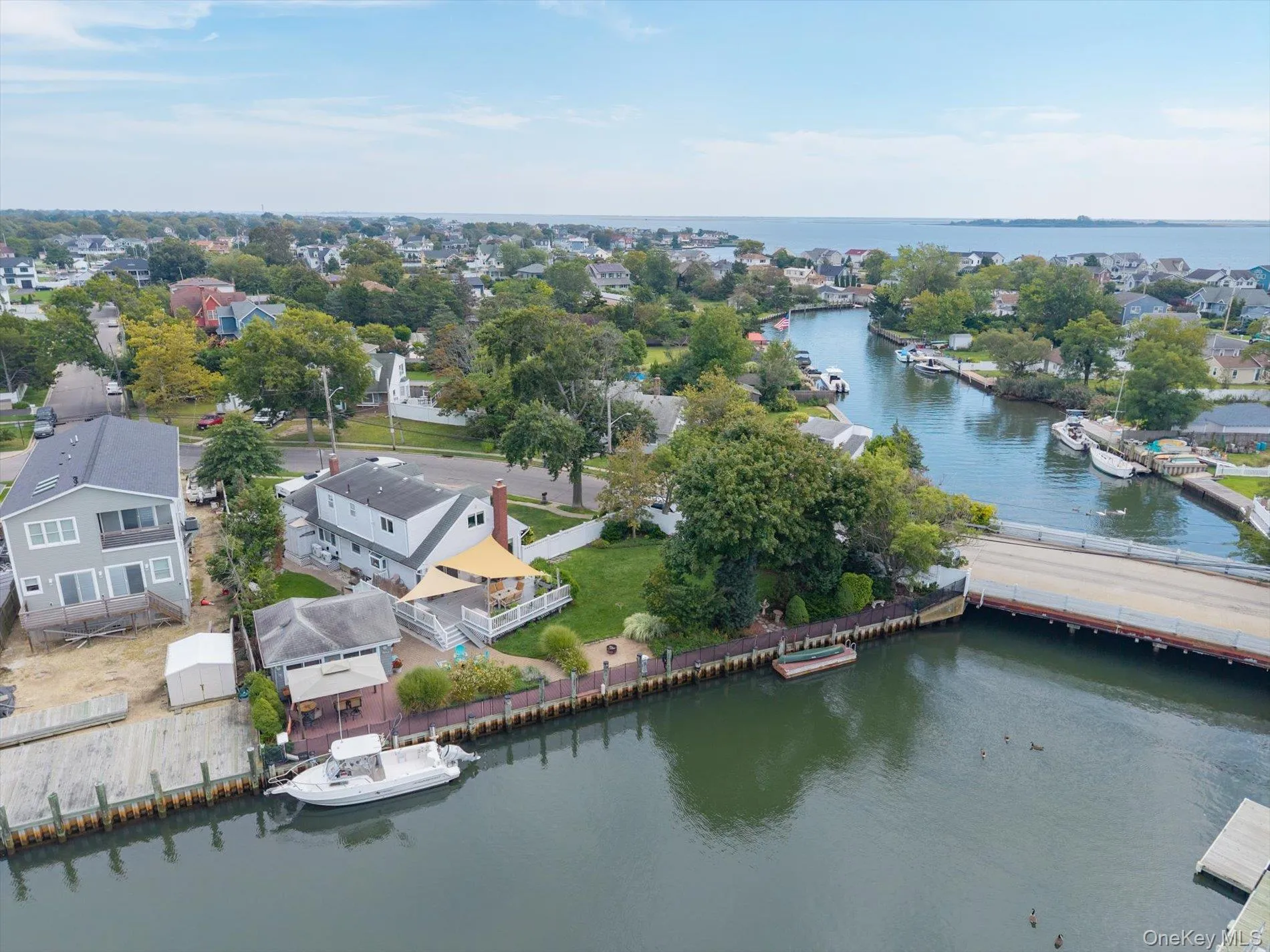 15 Lincoln Avenue, Oyster Bay, NY, 3 Bedrooms Bedrooms, 6 Rooms Rooms,2 BathroomsBathrooms,Residential,For Rent,Lincoln,0,1049673 15 Lincoln Avenue, Oyster Bay, NY, 3 Bedrooms Bedrooms, 6 Rooms Rooms,2 BathroomsBathrooms,Residential,For Rent,Lincoln,0,1049673