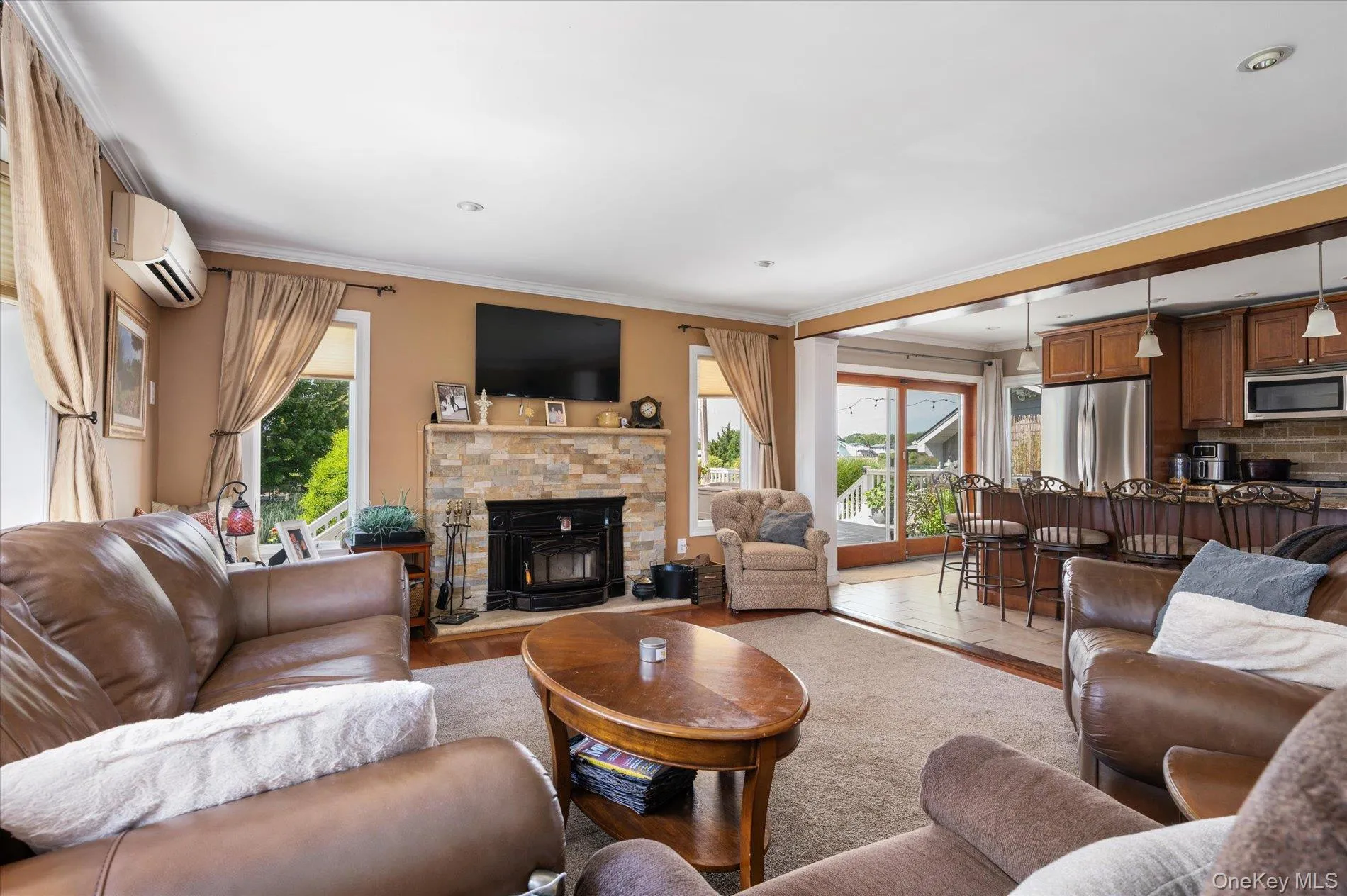 15 Lincoln Avenue, Oyster Bay, NY, 3 Bedrooms Bedrooms, 6 Rooms Rooms,2 BathroomsBathrooms,Residential,For Rent,Lincoln,0,1049673 15 Lincoln Avenue, Oyster Bay, NY, 3 Bedrooms Bedrooms, 6 Rooms Rooms,2 BathroomsBathrooms,Residential,For Rent,Lincoln,0,1049673