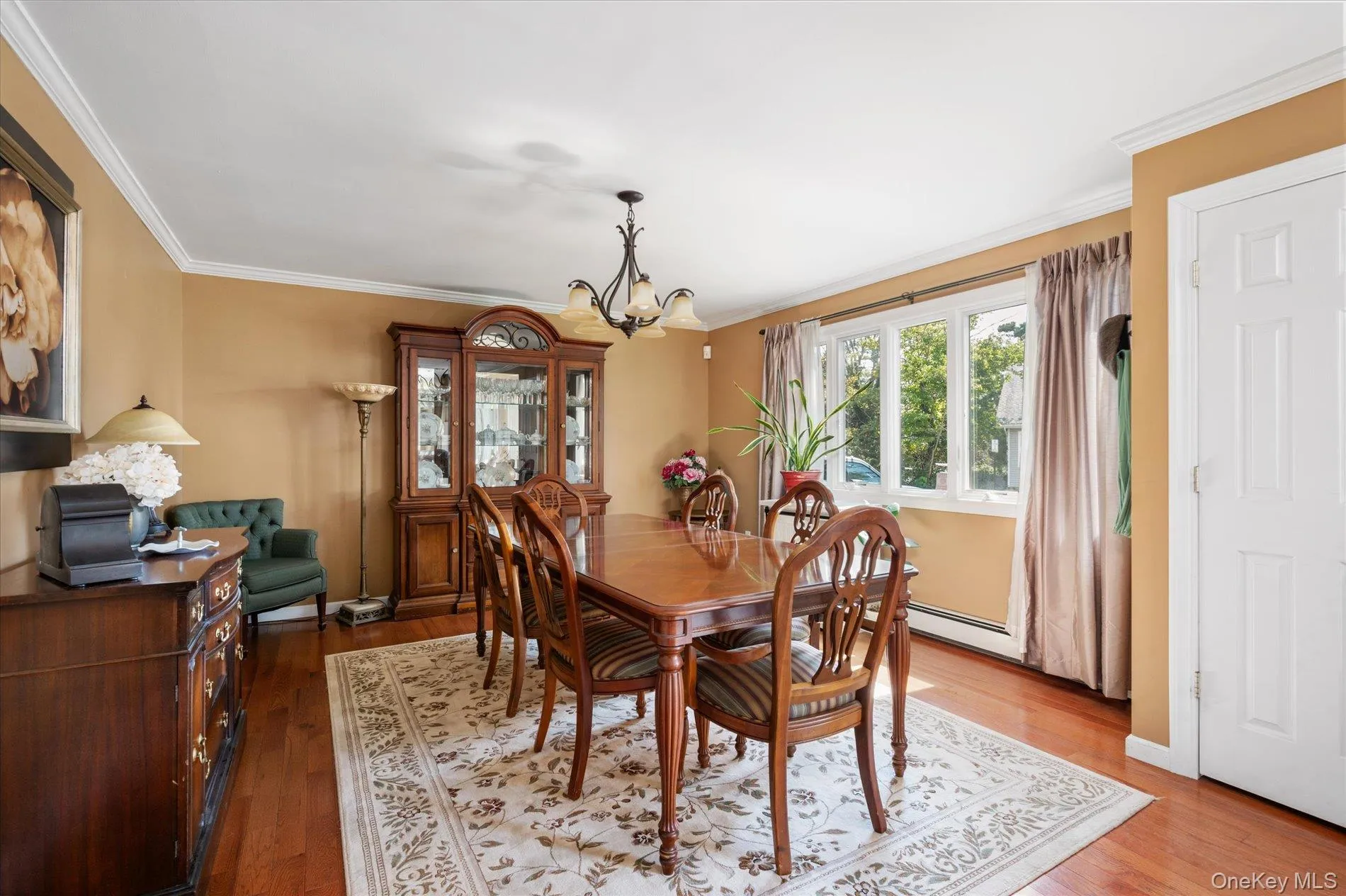 15 Lincoln Avenue, Oyster Bay, NY, 3 Bedrooms Bedrooms, 6 Rooms Rooms,2 BathroomsBathrooms,Residential,For Rent,Lincoln,0,1049673 15 Lincoln Avenue, Oyster Bay, NY, 3 Bedrooms Bedrooms, 6 Rooms Rooms,2 BathroomsBathrooms,Residential,For Rent,Lincoln,0,1049673