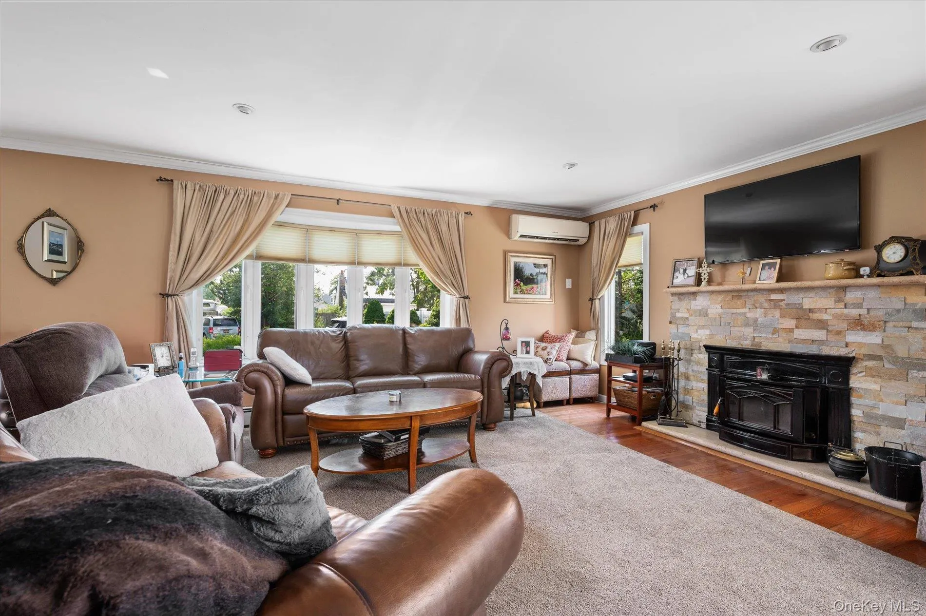 15 Lincoln Avenue, Oyster Bay, NY, 3 Bedrooms Bedrooms, 6 Rooms Rooms,2 BathroomsBathrooms,Residential,For Rent,Lincoln,0,1049673 15 Lincoln Avenue, Oyster Bay, NY, 3 Bedrooms Bedrooms, 6 Rooms Rooms,2 BathroomsBathrooms,Residential,For Rent,Lincoln,0,1049673
