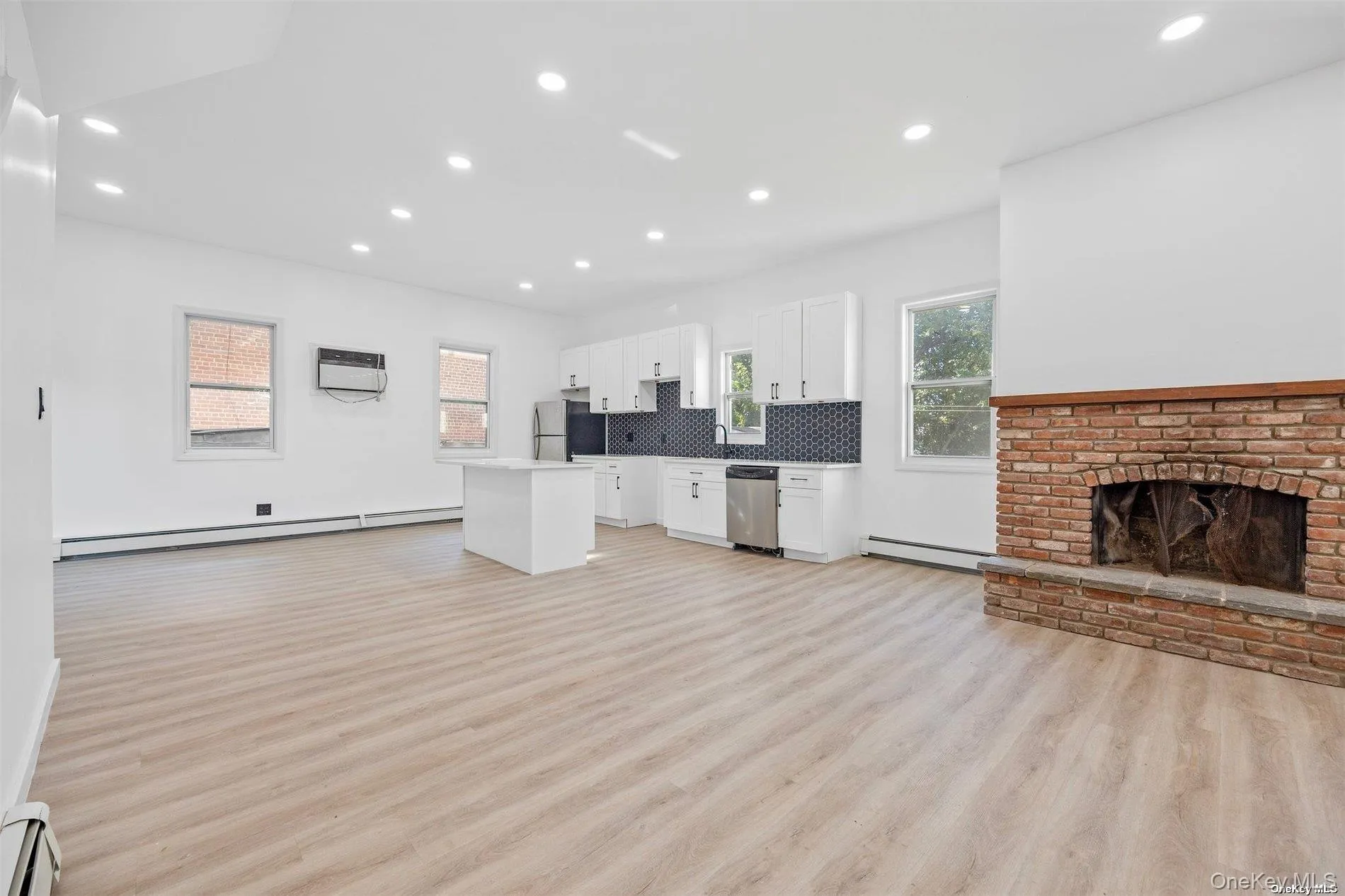 6626 53rd Road, New York, NY, 4 Bedrooms Bedrooms, 10 Rooms Rooms,3 BathroomsBathrooms,Residential,For Rent,53rd,0,1049677 6626 53rd Road, New York, NY, 4 Bedrooms Bedrooms, 10 Rooms Rooms,3 BathroomsBathrooms,Residential,For Rent,53rd,0,1049677