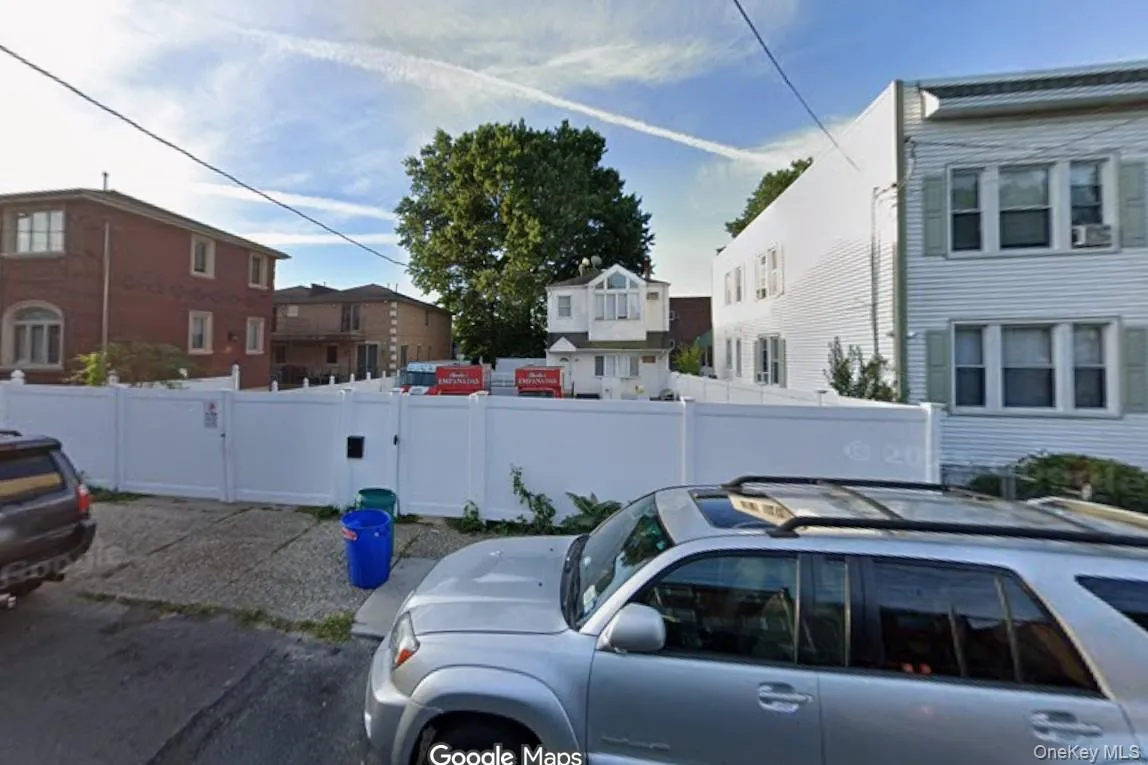 6626 53rd Road, New York, NY, 4 Bedrooms Bedrooms, 10 Rooms Rooms,3 BathroomsBathrooms,Residential,For Rent,53rd,0,1049677 6626 53rd Road, New York, NY, 4 Bedrooms Bedrooms, 10 Rooms Rooms,3 BathroomsBathrooms,Residential,For Rent,53rd,0,1049677