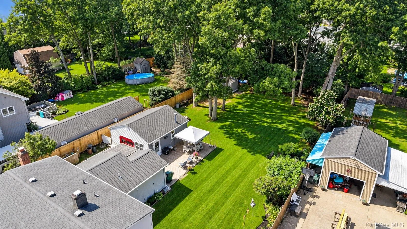 724 Sandra Avenue, Islip, NY, 5 Bedrooms Bedrooms, 11 Rooms Rooms,2 BathroomsBathrooms,Residential,For Rent,Sandra,0,1049682 724 Sandra Avenue, Islip, NY, 5 Bedrooms Bedrooms, 11 Rooms Rooms,2 BathroomsBathrooms,Residential,For Rent,Sandra,0,1049682