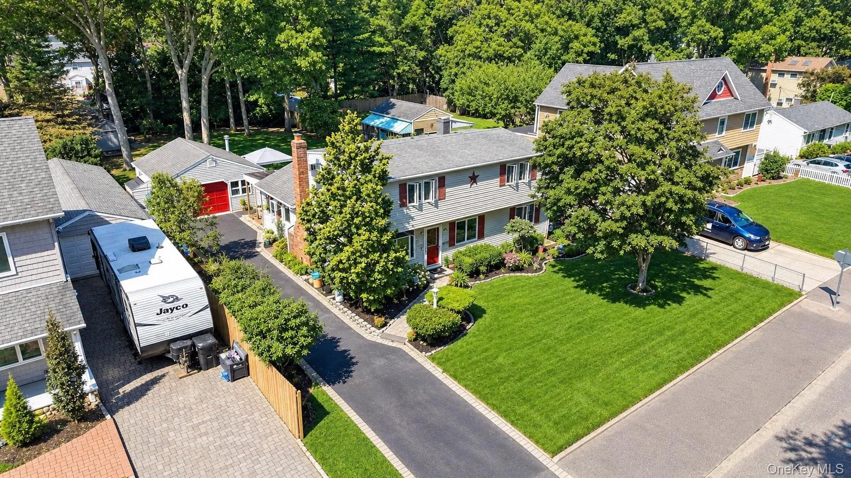 724 Sandra Avenue, Islip, NY, 5 Bedrooms Bedrooms, 11 Rooms Rooms,2 BathroomsBathrooms,Residential,For Rent,Sandra,0,1049682 724 Sandra Avenue, Islip, NY, 5 Bedrooms Bedrooms, 11 Rooms Rooms,2 BathroomsBathrooms,Residential,For Rent,Sandra,0,1049682