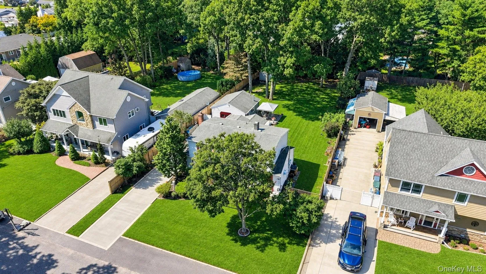 724 Sandra Avenue, Islip, NY, 5 Bedrooms Bedrooms, 11 Rooms Rooms,2 BathroomsBathrooms,Residential,For Rent,Sandra,0,1049682 724 Sandra Avenue, Islip, NY, 5 Bedrooms Bedrooms, 11 Rooms Rooms,2 BathroomsBathrooms,Residential,For Rent,Sandra,0,1049682