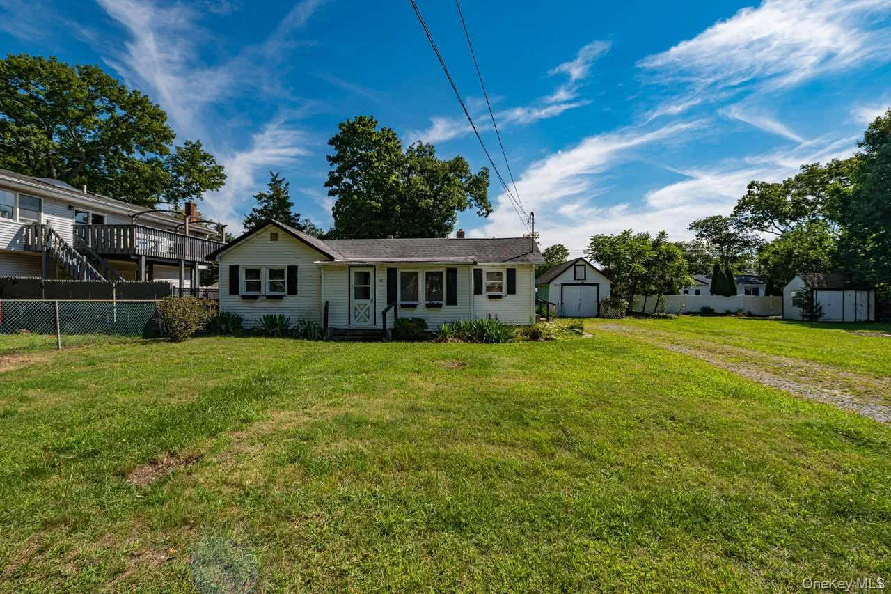 67 Joseph Place, Smithtown, NY, 1 Bedroom Bedrooms, 4 Rooms Rooms,1 BathroomBathrooms,Residential,For Rent,Joseph,0,1049686 67 Joseph Place, Smithtown, NY, 1 Bedroom Bedrooms, 4 Rooms Rooms,1 BathroomBathrooms,Residential,For Rent,Joseph,0,1049686