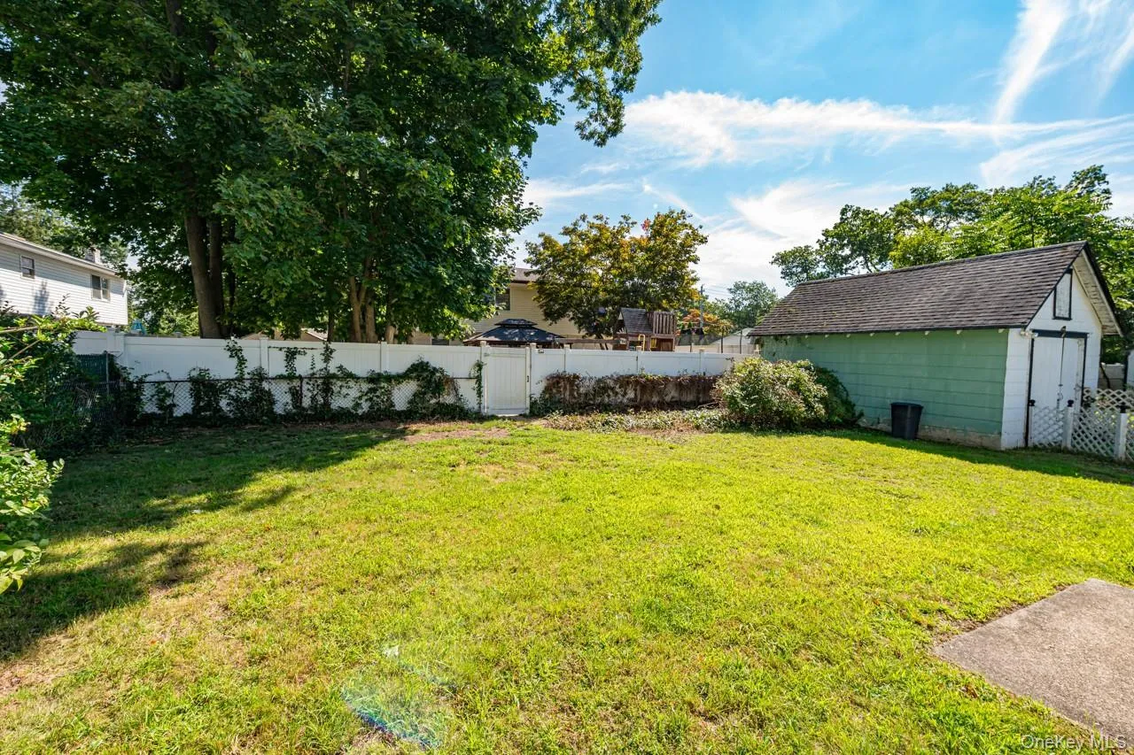 67 Joseph Place, Smithtown, NY, 1 Bedroom Bedrooms, 4 Rooms Rooms,1 BathroomBathrooms,Residential,For Rent,Joseph,0,1049686 67 Joseph Place, Smithtown, NY, 1 Bedroom Bedrooms, 4 Rooms Rooms,1 BathroomBathrooms,Residential,For Rent,Joseph,0,1049686