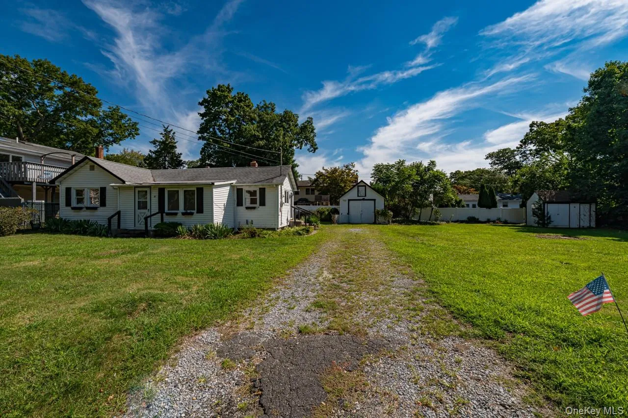 67 Joseph Place, Smithtown, NY, 1 Bedroom Bedrooms, 4 Rooms Rooms,1 BathroomBathrooms,Residential,For Rent,Joseph,0,1049686 67 Joseph Place, Smithtown, NY, 1 Bedroom Bedrooms, 4 Rooms Rooms,1 BathroomBathrooms,Residential,For Rent,Joseph,0,1049686