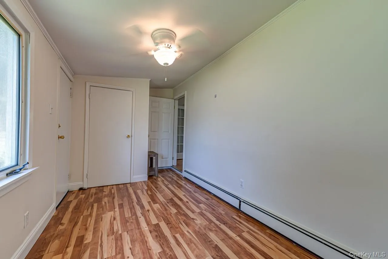 67 Joseph Place, Smithtown, NY, 1 Bedroom Bedrooms, 4 Rooms Rooms,1 BathroomBathrooms,Residential,For Rent,Joseph,0,1049686 67 Joseph Place, Smithtown, NY, 1 Bedroom Bedrooms, 4 Rooms Rooms,1 BathroomBathrooms,Residential,For Rent,Joseph,0,1049686