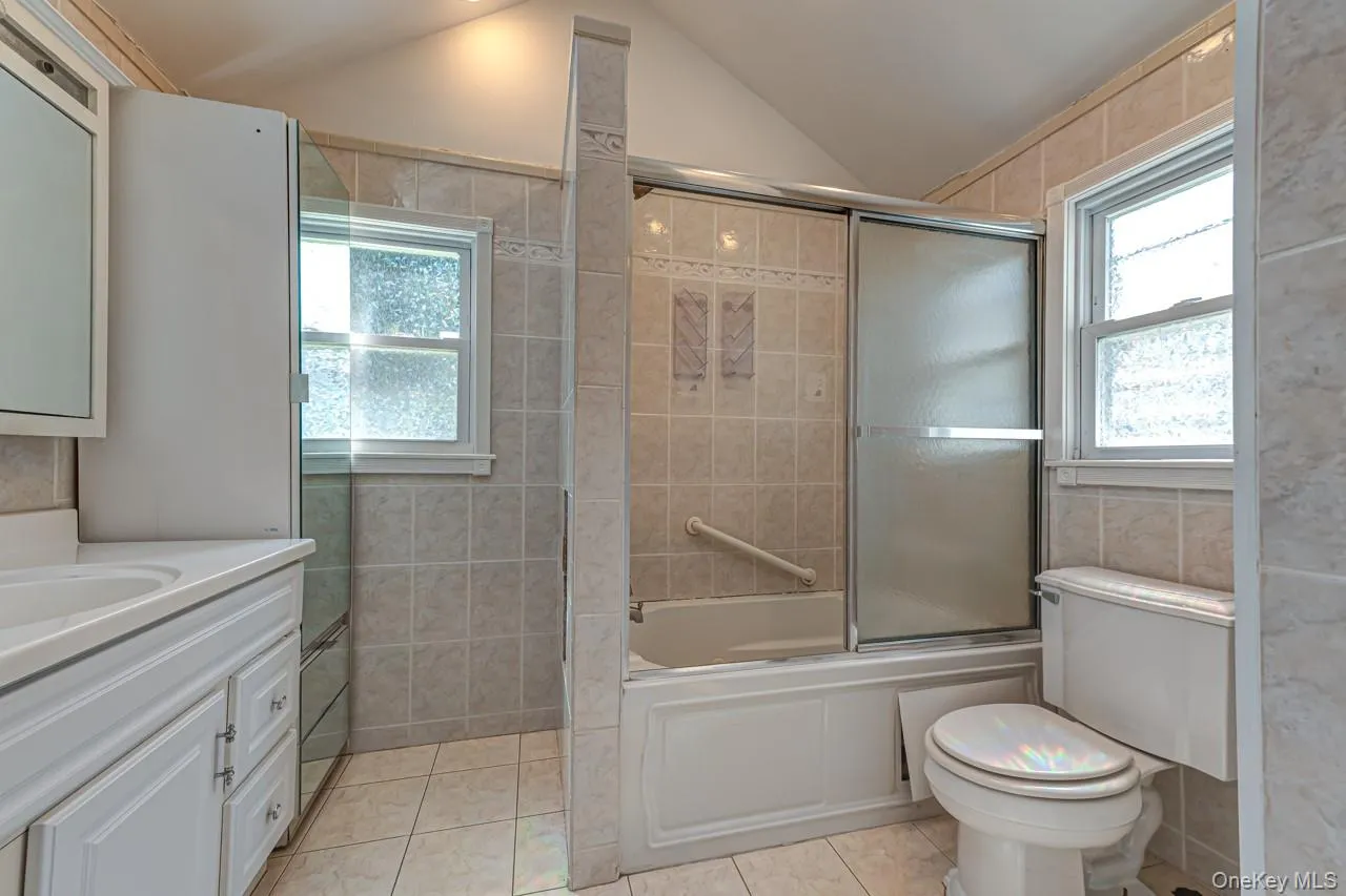 67 Joseph Place, Smithtown, NY, 1 Bedroom Bedrooms, 4 Rooms Rooms,1 BathroomBathrooms,Residential,For Rent,Joseph,0,1049686 67 Joseph Place, Smithtown, NY, 1 Bedroom Bedrooms, 4 Rooms Rooms,1 BathroomBathrooms,Residential,For Rent,Joseph,0,1049686
