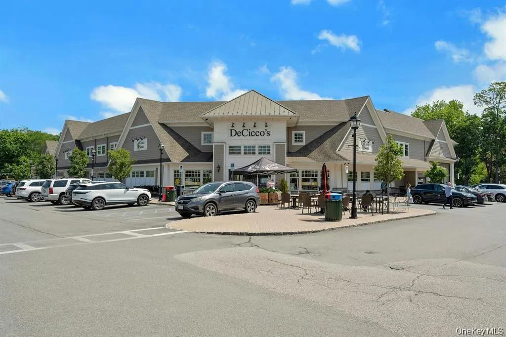 402 Main Street, North Castle, NY, 1 Bedroom Bedrooms, 3 Rooms Rooms,1 BathroomBathrooms,Residential Lease,For Rent,Main,0,1049688 402 Main Street, North Castle, NY, 1 Bedroom Bedrooms, 3 Rooms Rooms,1 BathroomBathrooms,Residential Lease,For Rent,Main,0,1049688