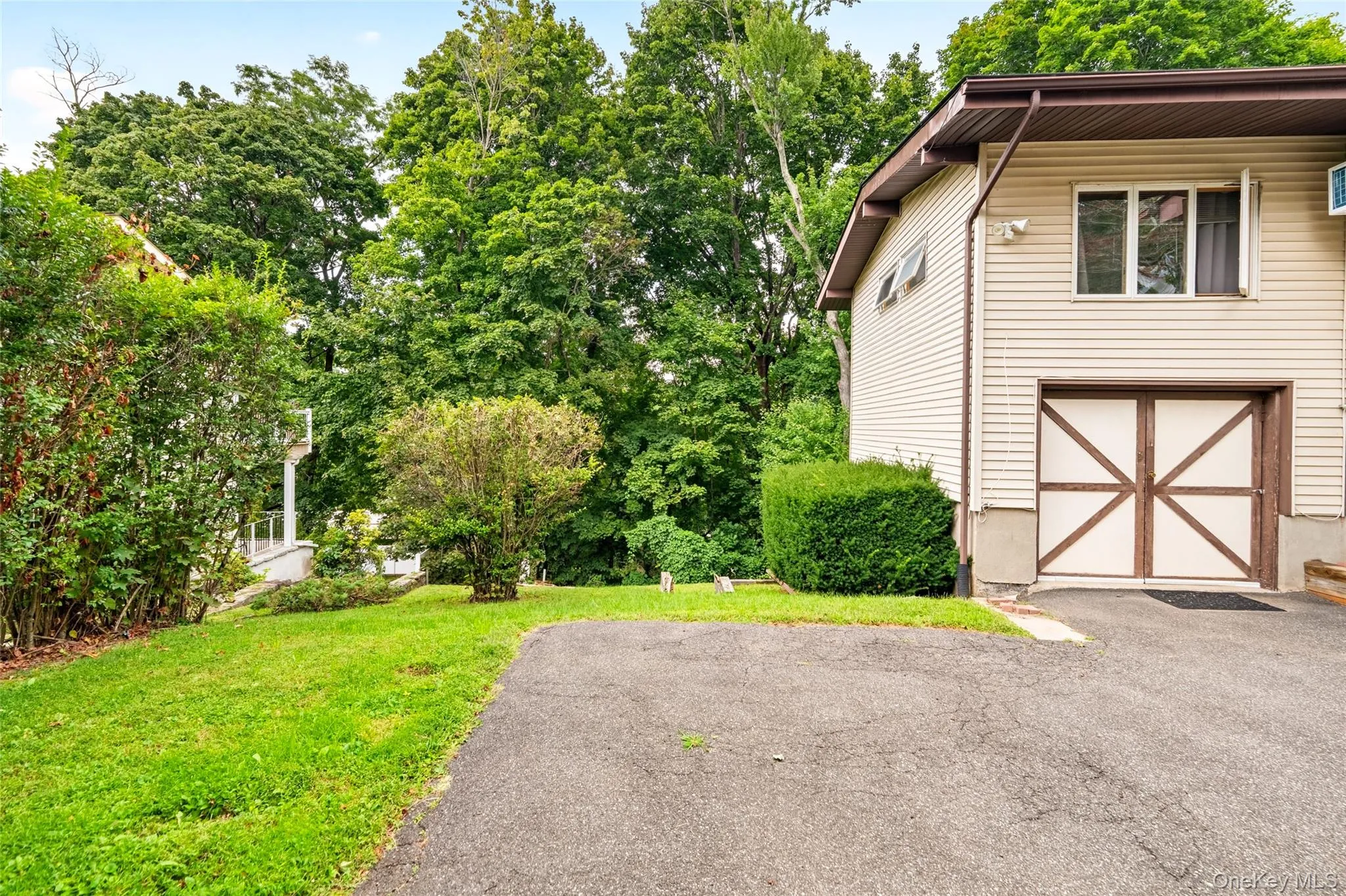 23 Howard Avenue, Mount Pleasant, NY, 3 Bedrooms Bedrooms, 5 Rooms Rooms,1 BathroomBathrooms,Residential,For Rent,Howard,0,1049691 23 Howard Avenue, Mount Pleasant, NY, 3 Bedrooms Bedrooms, 5 Rooms Rooms,1 BathroomBathrooms,Residential,For Rent,Howard,0,1049691