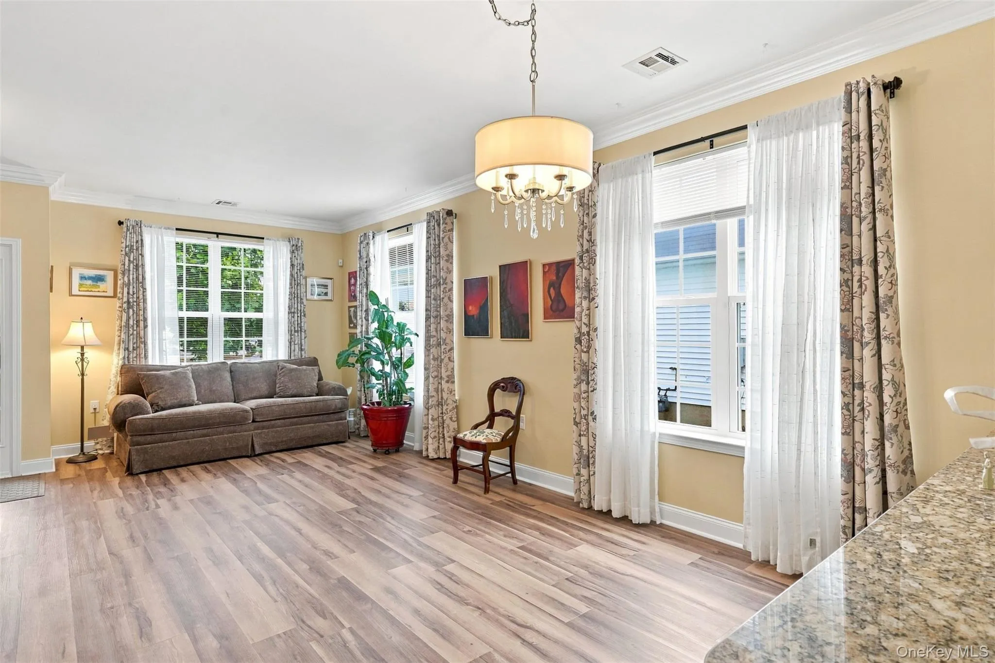 6 Cyprus Drive, Wallkill, NY, 2 Bedrooms Bedrooms, 7 Rooms Rooms,2 BathroomsBathrooms,Residential,For Rent,Cyprus,0,1049692 6 Cyprus Drive, Wallkill, NY, 2 Bedrooms Bedrooms, 7 Rooms Rooms,2 BathroomsBathrooms,Residential,For Rent,Cyprus,0,1049692