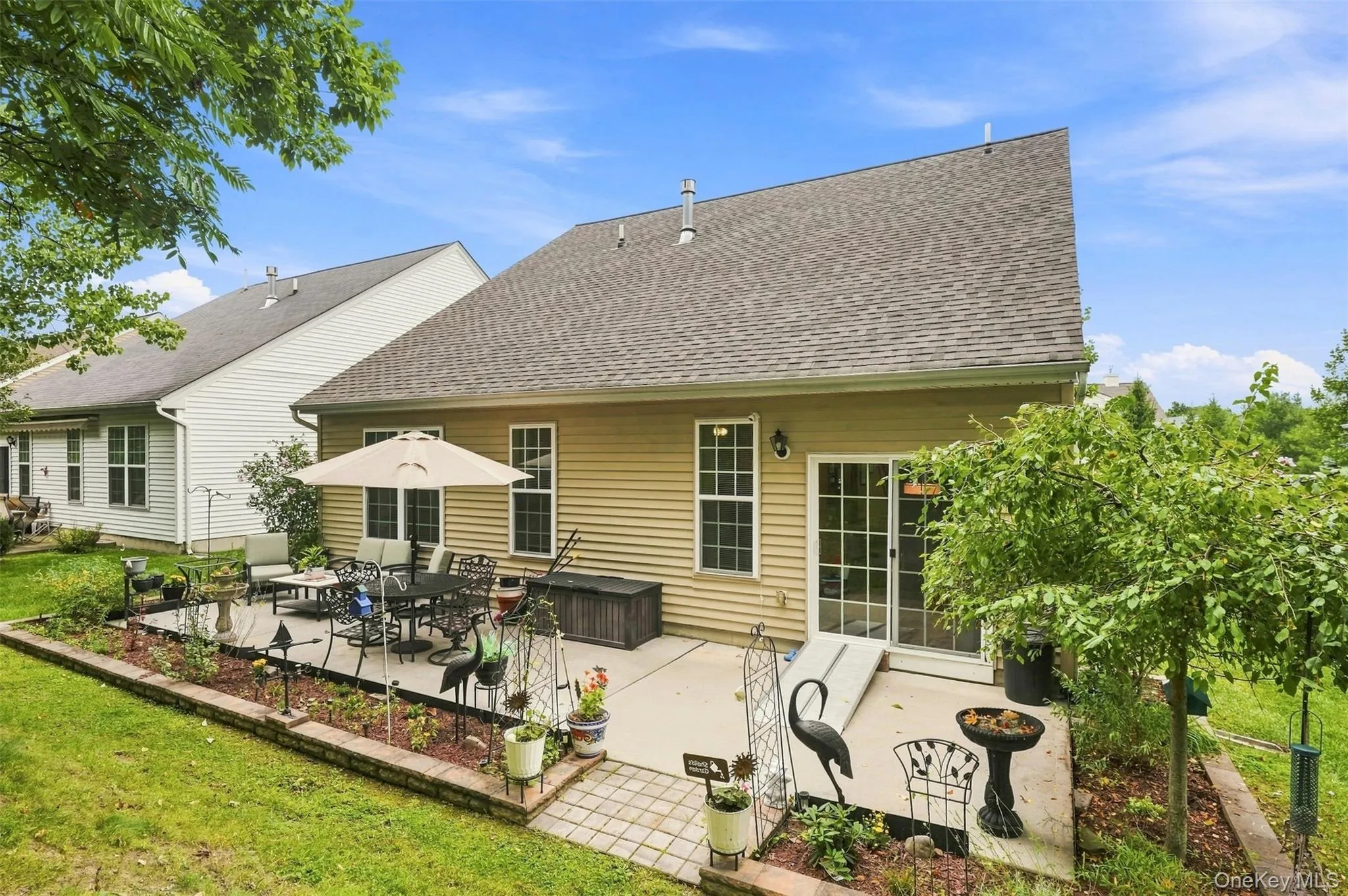 6 Cyprus Drive, Wallkill, NY, 2 Bedrooms Bedrooms, 7 Rooms Rooms,2 BathroomsBathrooms,Residential,For Rent,Cyprus,0,1049692 6 Cyprus Drive, Wallkill, NY, 2 Bedrooms Bedrooms, 7 Rooms Rooms,2 BathroomsBathrooms,Residential,For Rent,Cyprus,0,1049692