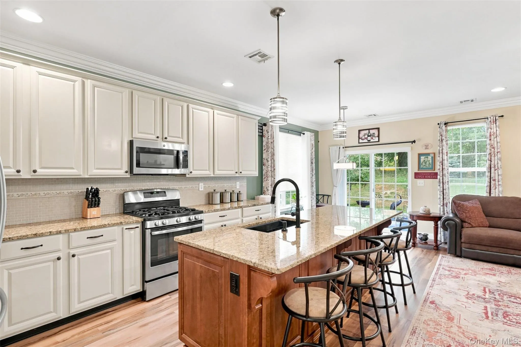 6 Cyprus Drive, Wallkill, NY, 2 Bedrooms Bedrooms, 7 Rooms Rooms,2 BathroomsBathrooms,Residential,For Rent,Cyprus,0,1049692 6 Cyprus Drive, Wallkill, NY, 2 Bedrooms Bedrooms, 7 Rooms Rooms,2 BathroomsBathrooms,Residential,For Rent,Cyprus,0,1049692