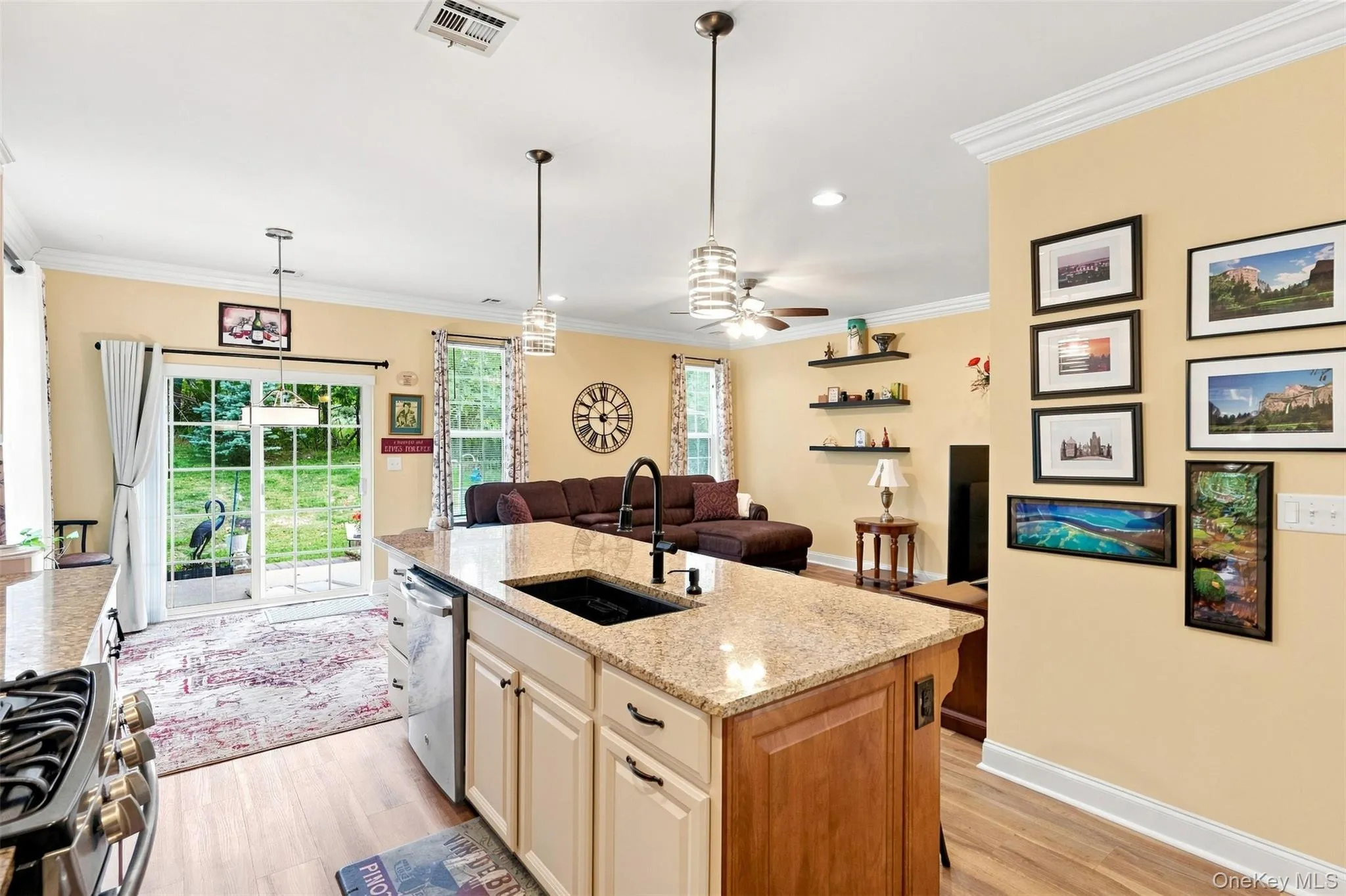 6 Cyprus Drive, Wallkill, NY, 2 Bedrooms Bedrooms, 7 Rooms Rooms,2 BathroomsBathrooms,Residential,For Rent,Cyprus,0,1049692 6 Cyprus Drive, Wallkill, NY, 2 Bedrooms Bedrooms, 7 Rooms Rooms,2 BathroomsBathrooms,Residential,For Rent,Cyprus,0,1049692