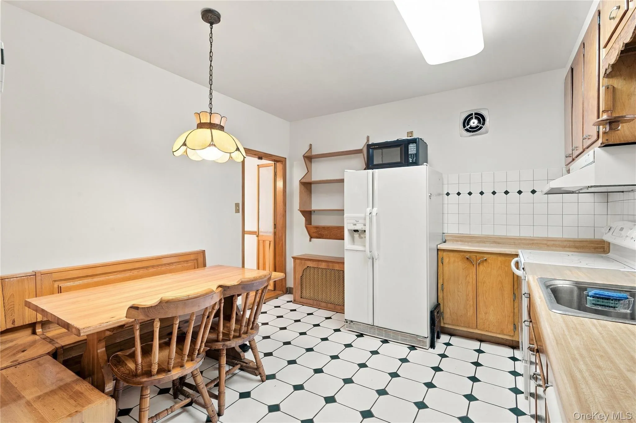 9413 108th Street, New York, NY, 3 Bedrooms Bedrooms, 8 Rooms Rooms,1 BathroomBathrooms,Residential,For Rent,108th,0,1049693 9413 108th Street, New York, NY, 3 Bedrooms Bedrooms, 8 Rooms Rooms,1 BathroomBathrooms,Residential,For Rent,108th,0,1049693