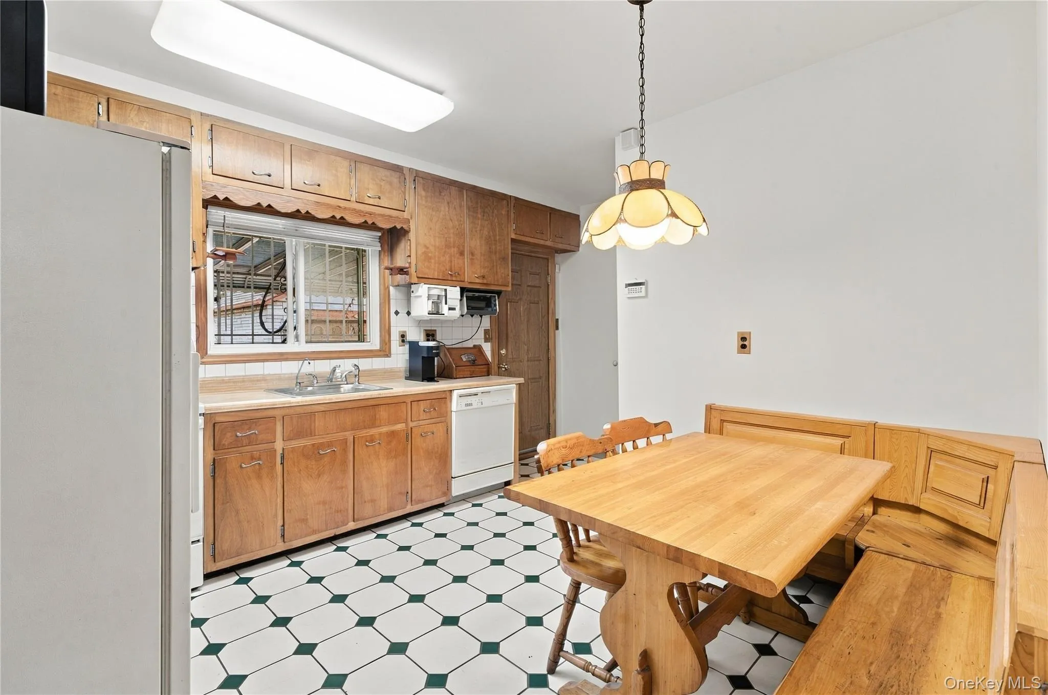 9413 108th Street, New York, NY, 3 Bedrooms Bedrooms, 8 Rooms Rooms,1 BathroomBathrooms,Residential,For Rent,108th,0,1049693 9413 108th Street, New York, NY, 3 Bedrooms Bedrooms, 8 Rooms Rooms,1 BathroomBathrooms,Residential,For Rent,108th,0,1049693