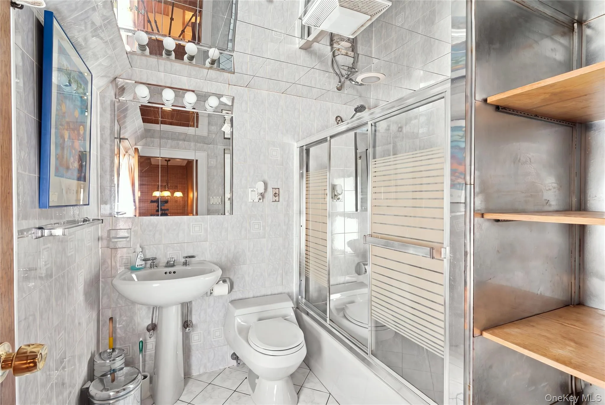 9413 108th Street, New York, NY, 3 Bedrooms Bedrooms, 8 Rooms Rooms,1 BathroomBathrooms,Residential,For Rent,108th,0,1049693 9413 108th Street, New York, NY, 3 Bedrooms Bedrooms, 8 Rooms Rooms,1 BathroomBathrooms,Residential,For Rent,108th,0,1049693