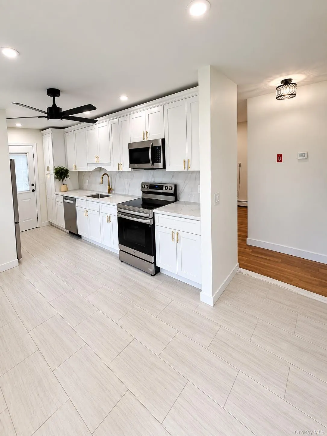 2602 Knickerbocker Avenue, Brookhaven, NY, 3 Bedrooms Bedrooms, 5 Rooms Rooms,1 BathroomBathrooms,Residential,For Rent,Knickerbocker,0,1049695 2602 Knickerbocker Avenue, Brookhaven, NY, 3 Bedrooms Bedrooms, 5 Rooms Rooms,1 BathroomBathrooms,Residential,For Rent,Knickerbocker,0,1049695