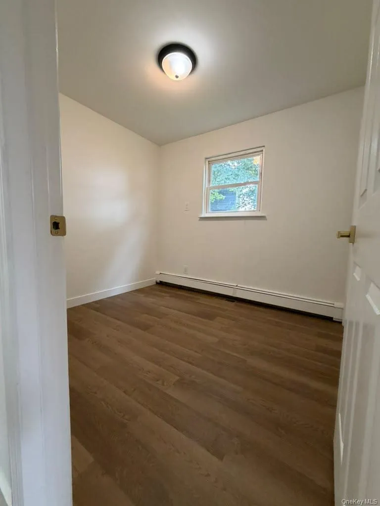 2602 Knickerbocker Avenue, Brookhaven, NY, 3 Bedrooms Bedrooms, 5 Rooms Rooms,1 BathroomBathrooms,Residential,For Rent,Knickerbocker,0,1049695 2602 Knickerbocker Avenue, Brookhaven, NY, 3 Bedrooms Bedrooms, 5 Rooms Rooms,1 BathroomBathrooms,Residential,For Rent,Knickerbocker,0,1049695
