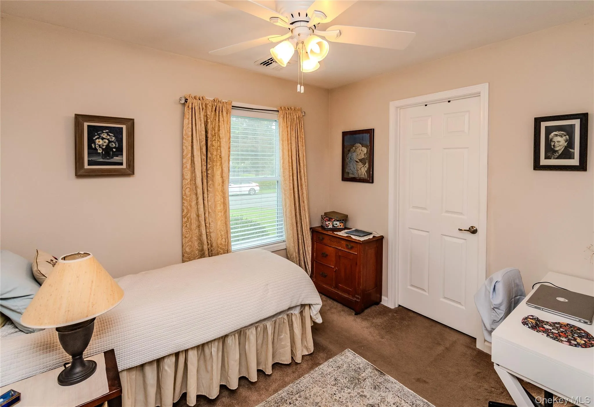 5 Meadowbrook Drive, Kingston, NY, 3 Bedrooms Bedrooms, 7 Rooms Rooms,2 BathroomsBathrooms,Residential,For Rent,Meadowbrook,0,1049696 5 Meadowbrook Drive, Kingston, NY, 3 Bedrooms Bedrooms, 7 Rooms Rooms,2 BathroomsBathrooms,Residential,For Rent,Meadowbrook,0,1049696