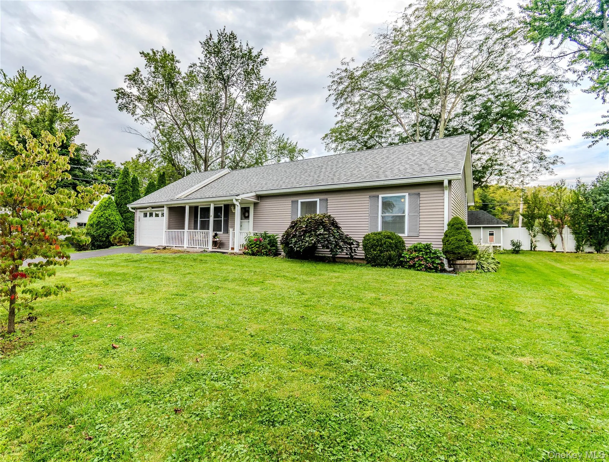 5 Meadowbrook Drive, Kingston, NY, 3 Bedrooms Bedrooms, 7 Rooms Rooms,2 BathroomsBathrooms,Residential,For Rent,Meadowbrook,0,1049696 5 Meadowbrook Drive, Kingston, NY, 3 Bedrooms Bedrooms, 7 Rooms Rooms,2 BathroomsBathrooms,Residential,For Rent,Meadowbrook,0,1049696