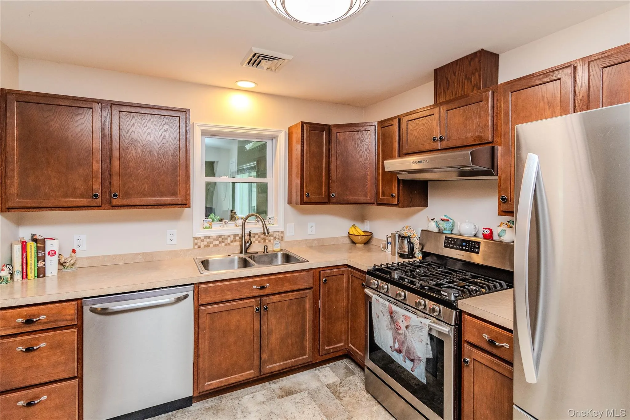 5 Meadowbrook Drive, Kingston, NY, 3 Bedrooms Bedrooms, 7 Rooms Rooms,2 BathroomsBathrooms,Residential,For Rent,Meadowbrook,0,1049696 5 Meadowbrook Drive, Kingston, NY, 3 Bedrooms Bedrooms, 7 Rooms Rooms,2 BathroomsBathrooms,Residential,For Rent,Meadowbrook,0,1049696